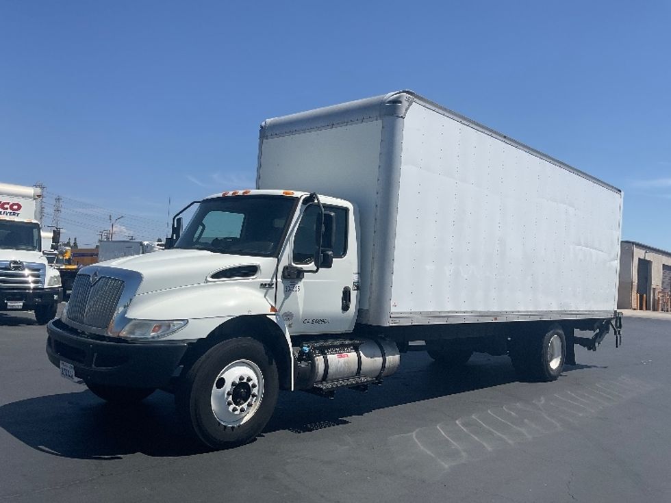 Medium Duty Box Truck-Light and Medium Duty Trucks-International-2020-MV607-Torrance-CA-218,182\n\t\tmiles-$ 47,500 - Image 3