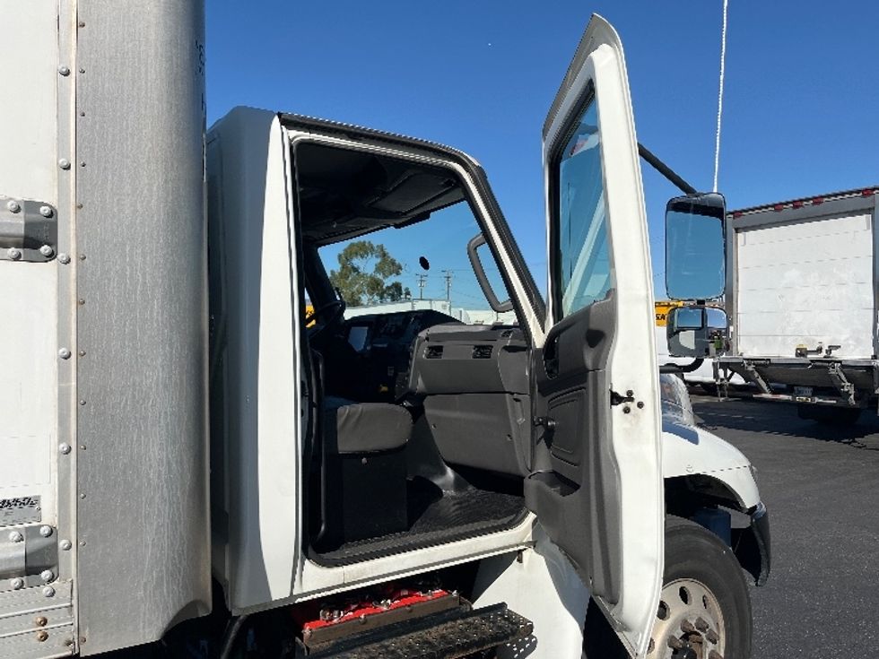Medium Duty Box Truck-Light and Medium Duty Trucks-International-2020-MV607-Torrance-CA-223,178\n\t\tmiles-$ 50,000 - Image 20