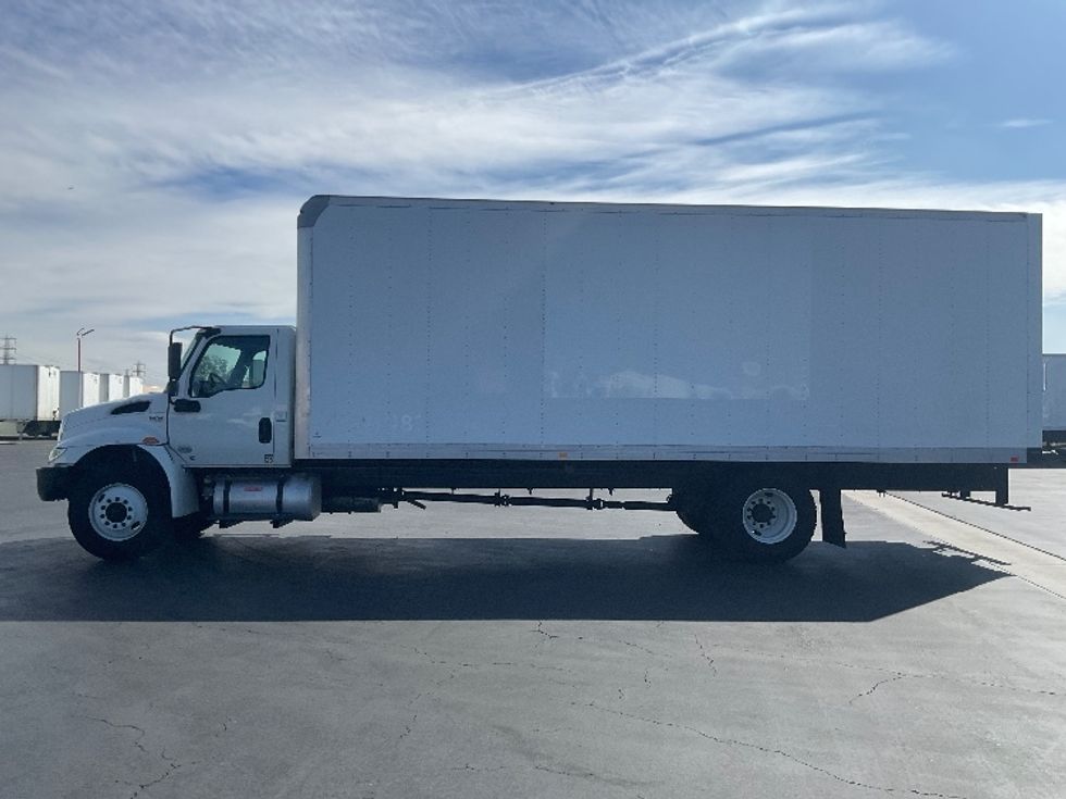 Medium Duty Box Truck-Light and Medium Duty Trucks-International-2020-MV607-Torrance-CA-27,309\n\t\tmiles-$ 58,000 - Image 4