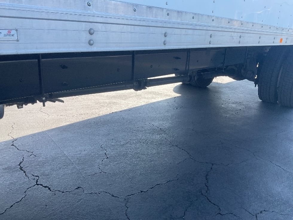 Medium Duty Box Truck-Light and Medium Duty Trucks-International-2020-MV607-Torrance-CA-27,309\n\t\tmiles-$ 58,000 - Image 5