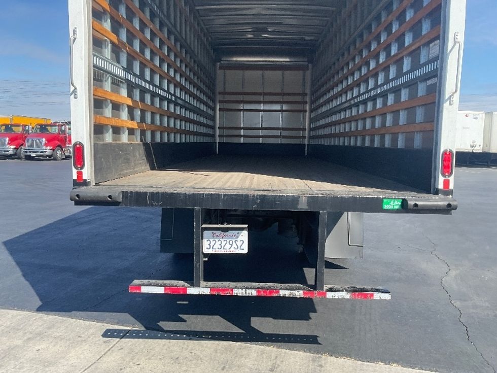 Medium Duty Box Truck-Light and Medium Duty Trucks-International-2020-MV607-Torrance-CA-27,309\n\t\tmiles-$ 58,000 - Image 9