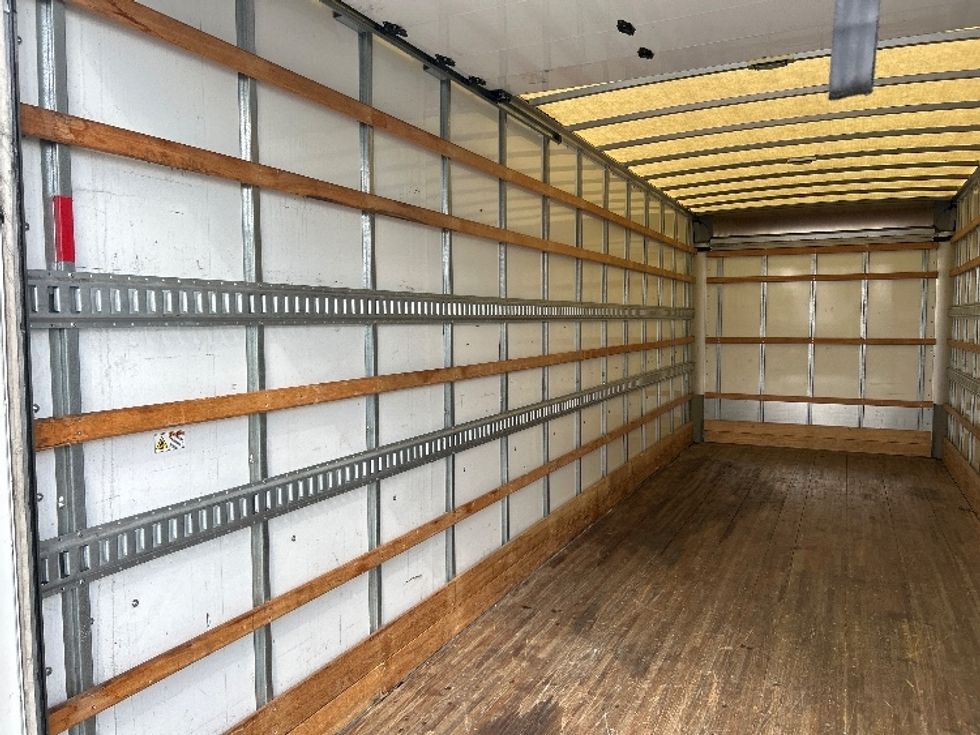 Medium Duty Box Truck-Light and Medium Duty Trucks-International-2020-MV607-Torrance-CA-41,079\n\t\tmiles-$ 66,250 - Image 11