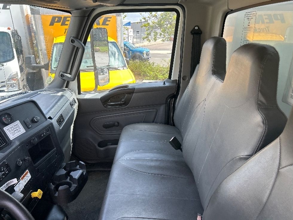 Medium Duty Box Truck-Light and Medium Duty Trucks-International-2020-MV607-Torrance-CA-41,079\n\t\tmiles-$ 66,250 - Image 19