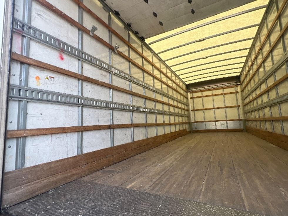 Medium Duty Box Truck-Light and Medium Duty Trucks-International-2020-MV607-Torrance-CA-69,397\n\t\tmiles-$ 66,500 - Image 11