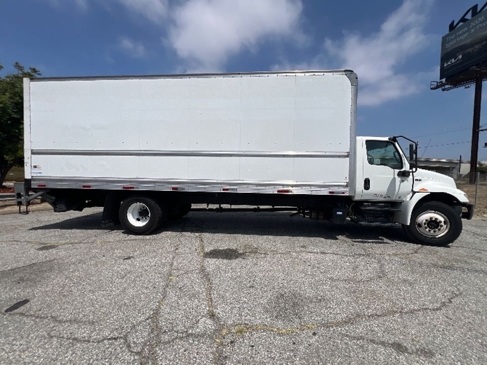 Medium Duty Box Truck-Light and Medium Duty Trucks-International-2020-MV607-Torrance-CA-69,397\n\t\tmiles-$ 66,500 - Image 15