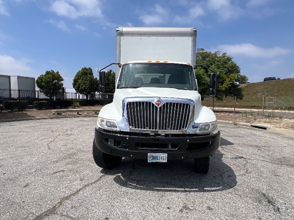 Medium Duty Box Truck-Light and Medium Duty Trucks-International-2020-MV607-Torrance-CA-69,397\n\t\tmiles-$ 66,500 - Image 2