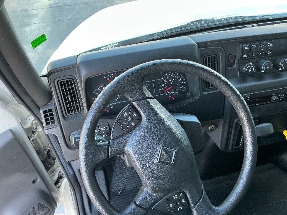 Medium Duty Box Truck-Light and Medium Duty Trucks-International-2020-MV607-Torrance-CA-8,695\n\t\tmiles-$ 73,000 - Image 17