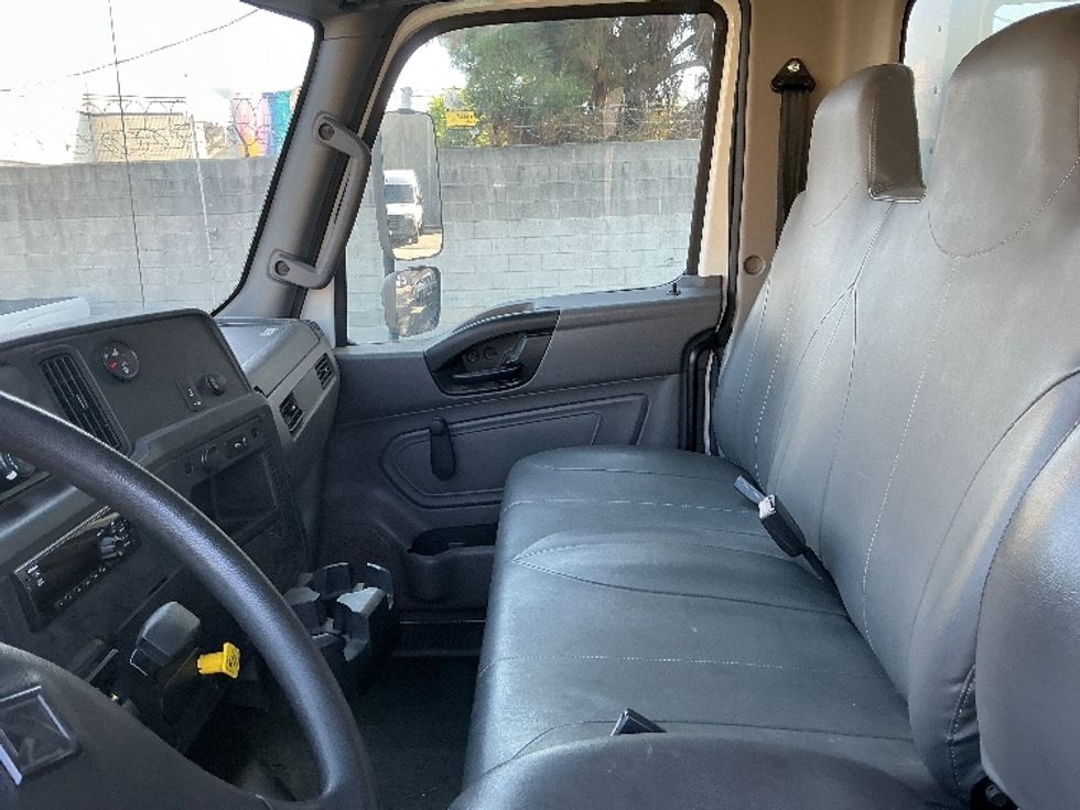 Medium Duty Box Truck-Light and Medium Duty Trucks-International-2020-MV607-Torrance-CA-8,695\n\t\tmiles-$ 73,000 - Image 19