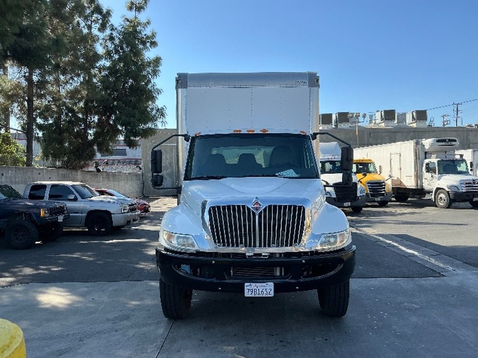 Medium Duty Box Truck-Light and Medium Duty Trucks-International-2020-MV607-Torrance-CA-8,695\n\t\tmiles-$ 73,000 - Image 2