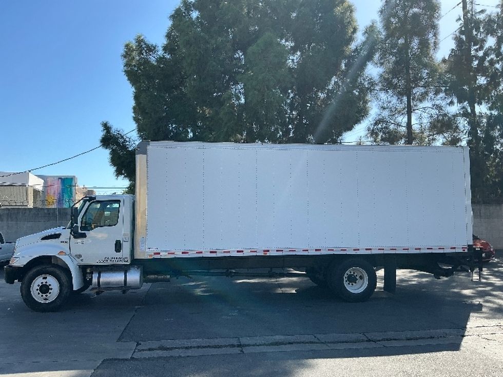 Medium Duty Box Truck-Light and Medium Duty Trucks-International-2020-MV607-Torrance-CA-8,695\n\t\tmiles-$ 73,000 - Image 4