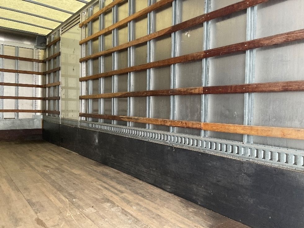 Medium Duty Box Truck-Light and Medium Duty Trucks-International-2020-MV607-Traverse City-MI-107,845\n\t\tmiles-$ 48,250 - Image 12