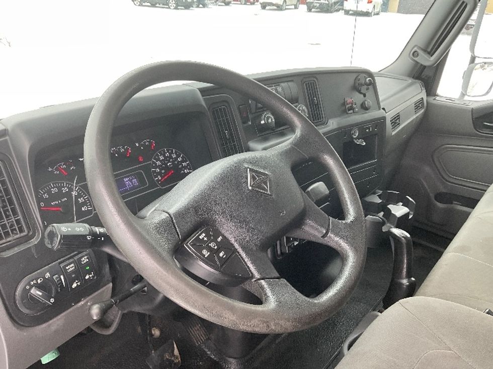 Medium Duty Box Truck-Light and Medium Duty Trucks-International-2020-MV607-Traverse City-MI-107,845\n\t\tmiles-$ 48,250 - Image 17