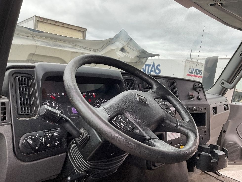 Medium Duty Box Truck-Light and Medium Duty Trucks-International-2020-MV607-Traverse City-MI-168,294\n\t\tmiles-$ 50,250 - Image 17