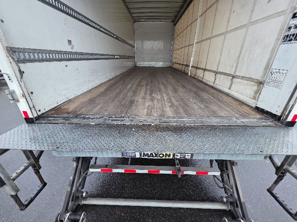 Medium Duty Box Truck-Light and Medium Duty Trucks-International-2020-MV607-Tukwila-WA-103,696\n\t\tmiles-$ 57,000 - Image 10