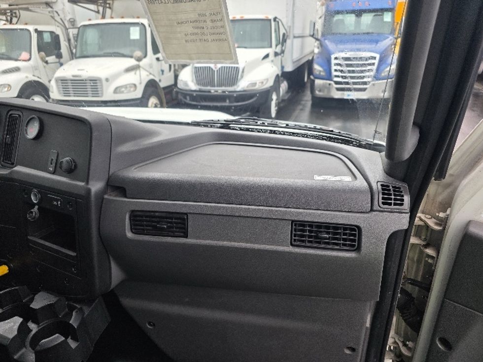 Medium Duty Box Truck-Light and Medium Duty Trucks-International-2020-MV607-Tukwila-WA-103,696\n\t\tmiles-$ 57,000 - Image 21