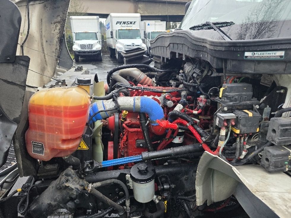 Medium Duty Box Truck-Light and Medium Duty Trucks-International-2020-MV607-Tukwila-WA-103,696\n\t\tmiles-$ 57,000 - Image 24