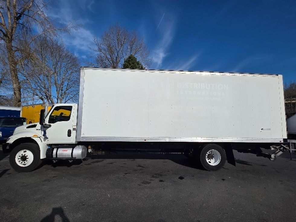 Medium Duty Box Truck-Light and Medium Duty Trucks-International-2020-MV607-Tukwila-WA-103,696\n\t\tmiles-$ 57,000 - Image 4