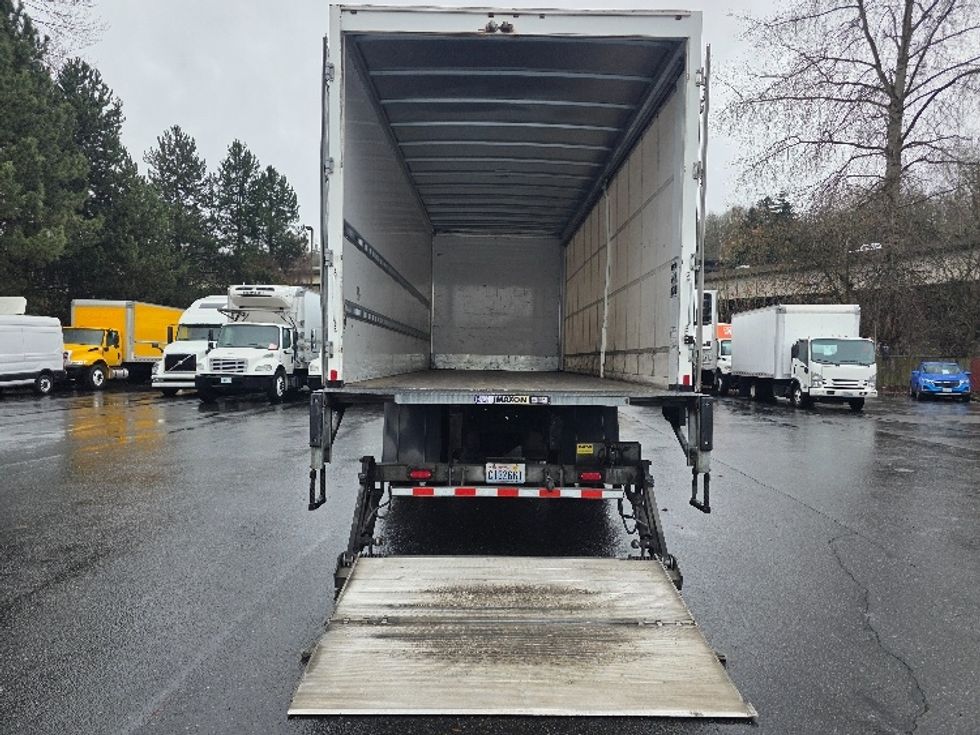 Medium Duty Box Truck-Light and Medium Duty Trucks-International-2020-MV607-Tukwila-WA-103,696\n\t\tmiles-$ 57,000 - Image 9
