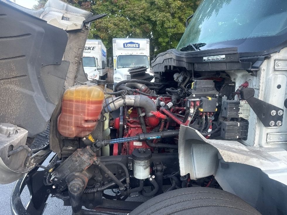 Medium Duty Box Truck-Light and Medium Duty Trucks-International-2020-MV607-Tukwila-WA-130,233\n\t\tmiles-$ 46,250 - Image 23