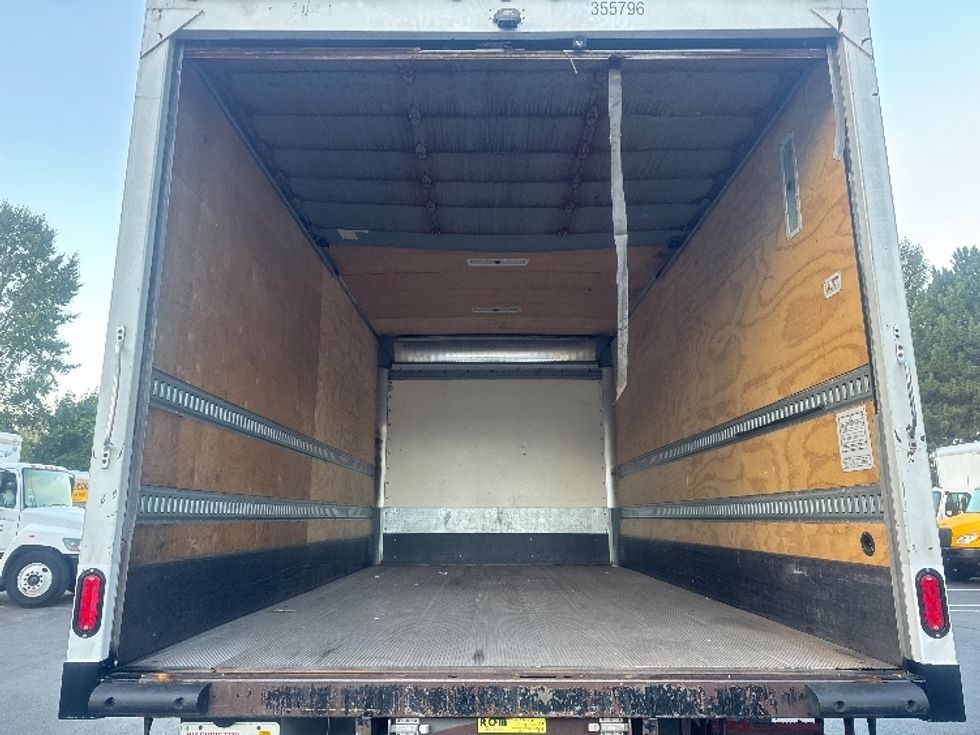 Medium Duty Box Truck-Light and Medium Duty Trucks-International-2020-MV607-Tukwila-WA-130,233\n\t\tmiles-$ 46,250 - Image 8