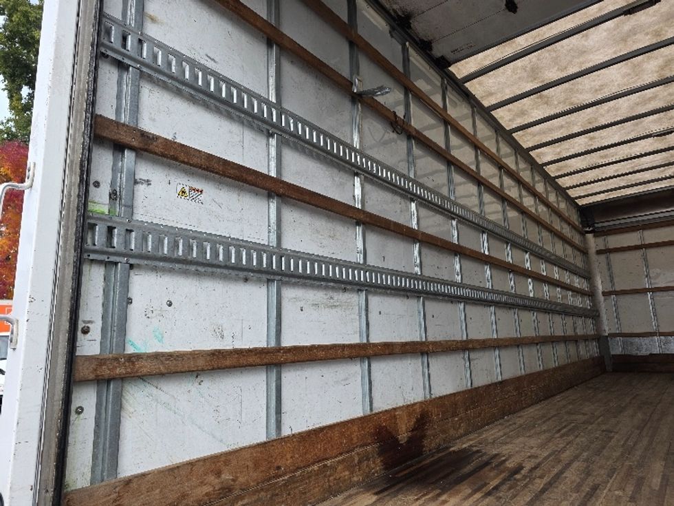 Medium Duty Box Truck-Light and Medium Duty Trucks-International-2020-MV607-Tukwila-WA-133,115\n\t\tmiles-$ 58,250 - Image 11