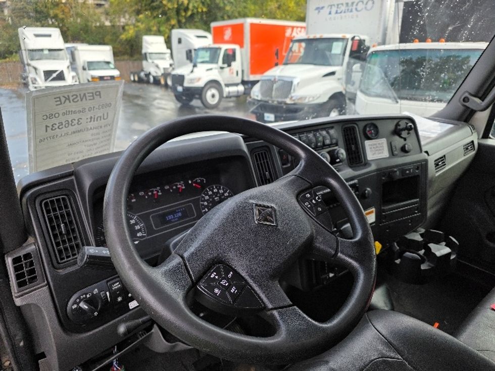 Medium Duty Box Truck-Light and Medium Duty Trucks-International-2020-MV607-Tukwila-WA-133,115\n\t\tmiles-$ 58,250 - Image 17