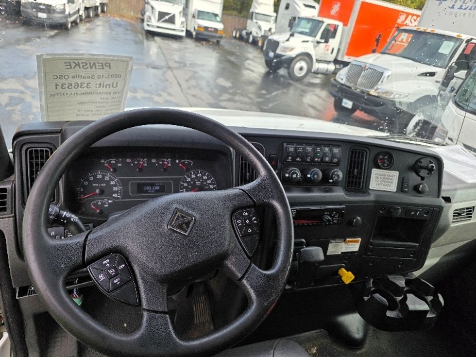 Medium Duty Box Truck-Light and Medium Duty Trucks-International-2020-MV607-Tukwila-WA-133,115\n\t\tmiles-$ 58,250 - Image 18