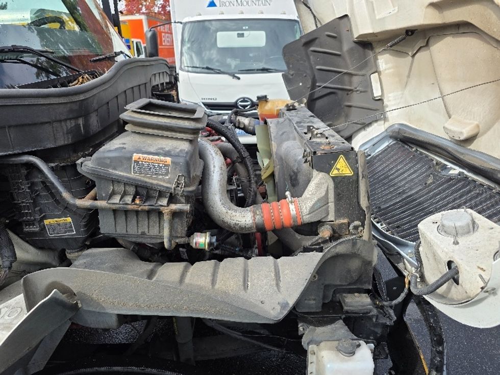 Medium Duty Box Truck-Light and Medium Duty Trucks-International-2020-MV607-Tukwila-WA-133,115\n\t\tmiles-$ 58,250 - Image 23