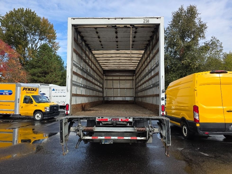 Medium Duty Box Truck-Light and Medium Duty Trucks-International-2020-MV607-Tukwila-WA-133,115\n\t\tmiles-$ 58,250 - Image 8