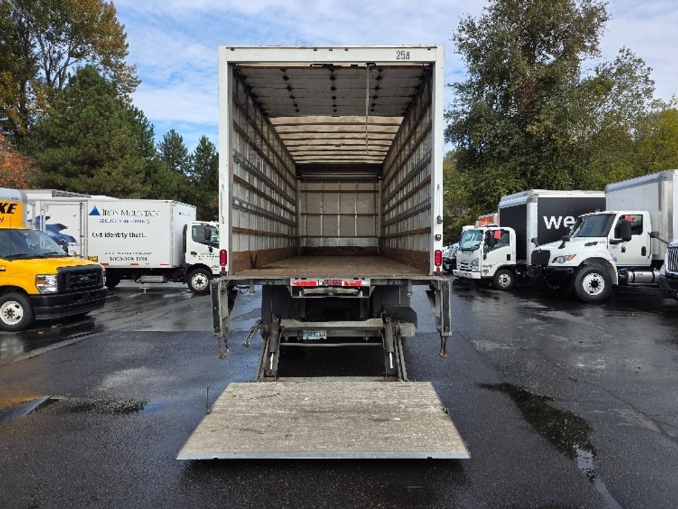 Medium Duty Box Truck-Light and Medium Duty Trucks-International-2020-MV607-Tukwila-WA-133,115\n\t\tmiles-$ 58,250 - Image 9