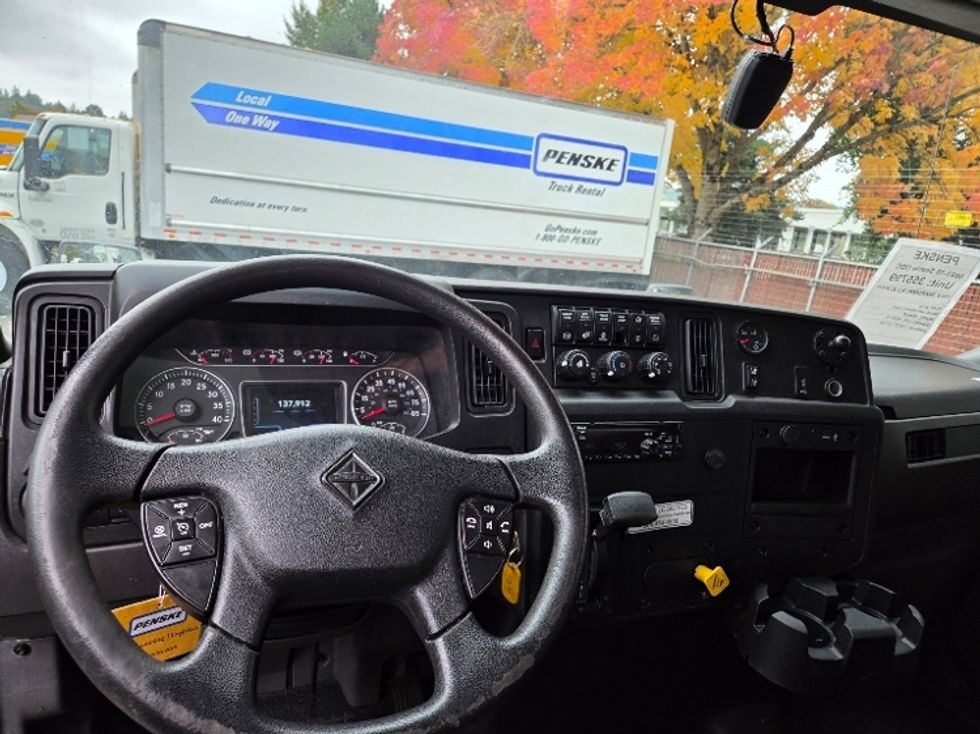 Medium Duty Box Truck-Light and Medium Duty Trucks-International-2020-MV607-Tukwila-WA-137,911\n\t\tmiles-$ 45,500 - Image 18
