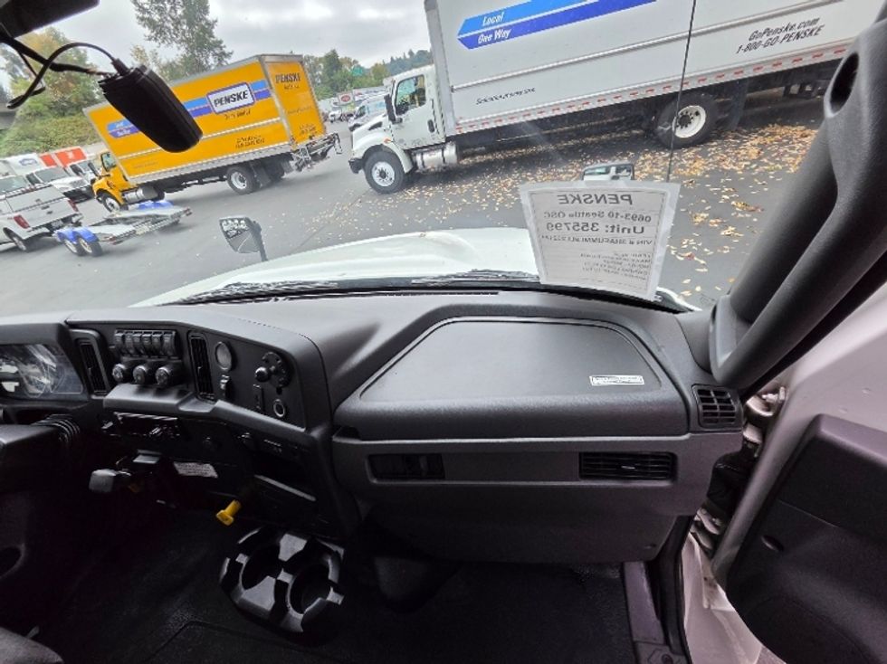 Medium Duty Box Truck-Light and Medium Duty Trucks-International-2020-MV607-Tukwila-WA-137,911\n\t\tmiles-$ 45,500 - Image 21