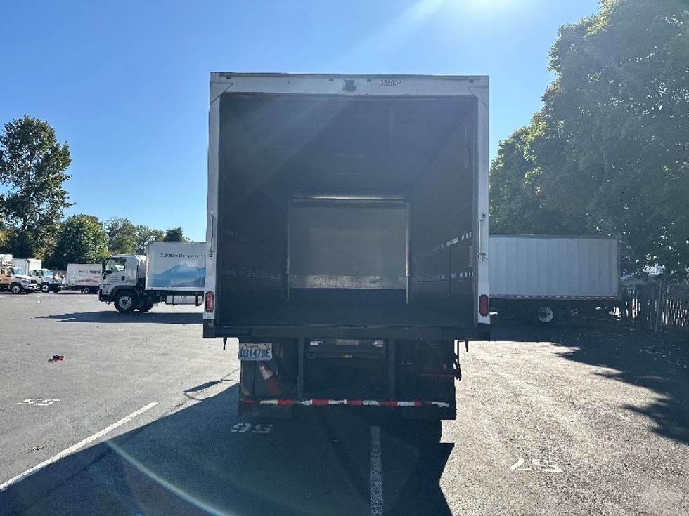 Medium Duty Box Truck-Light and Medium Duty Trucks-International-2020-MV607-Tukwila-WA-138,600\n\t\tmiles-$ 47,000 - Image 8
