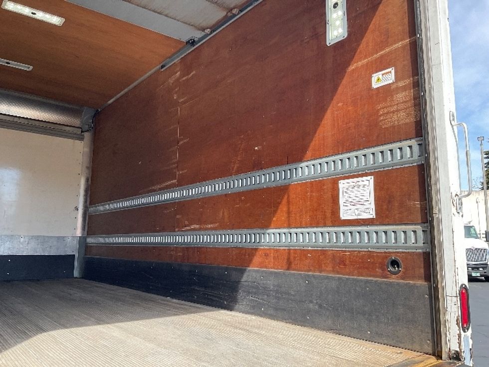 Medium Duty Box Truck-Light and Medium Duty Trucks-International-2020-MV607-Tukwila-WA-146,499\n\t\tmiles-$ 46,000 - Image 12