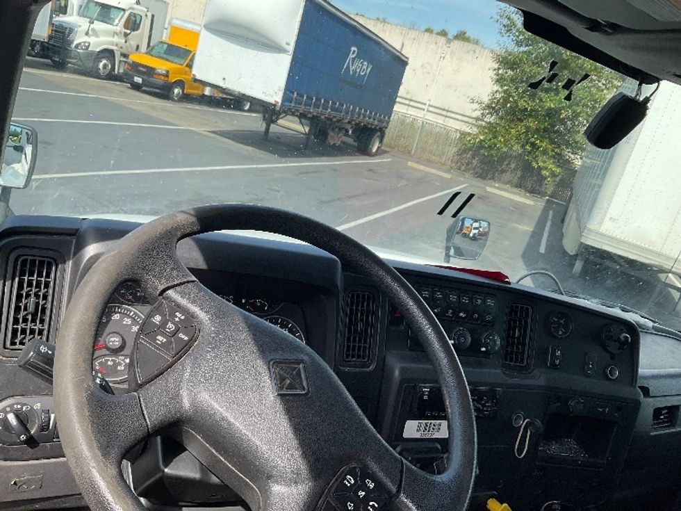 Medium Duty Box Truck-Light and Medium Duty Trucks-International-2020-MV607-Tukwila-WA-146,499\n\t\tmiles-$ 46,000 - Image 18