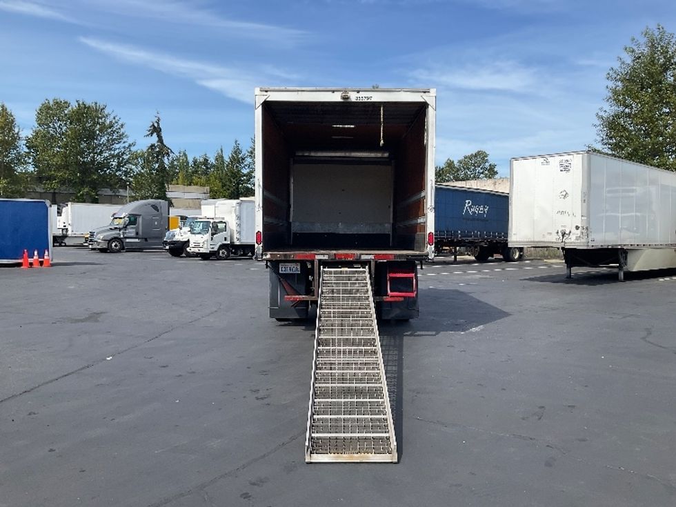 Medium Duty Box Truck-Light and Medium Duty Trucks-International-2020-MV607-Tukwila-WA-146,499\n\t\tmiles-$ 46,000 - Image 9