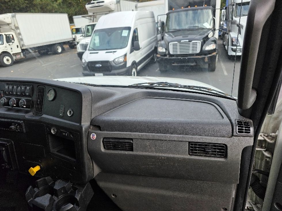 Medium Duty Box Truck-Light and Medium Duty Trucks-International-2020-MV607-Tukwila-WA-150,737\n\t\tmiles-$ 55,500 - Image 21