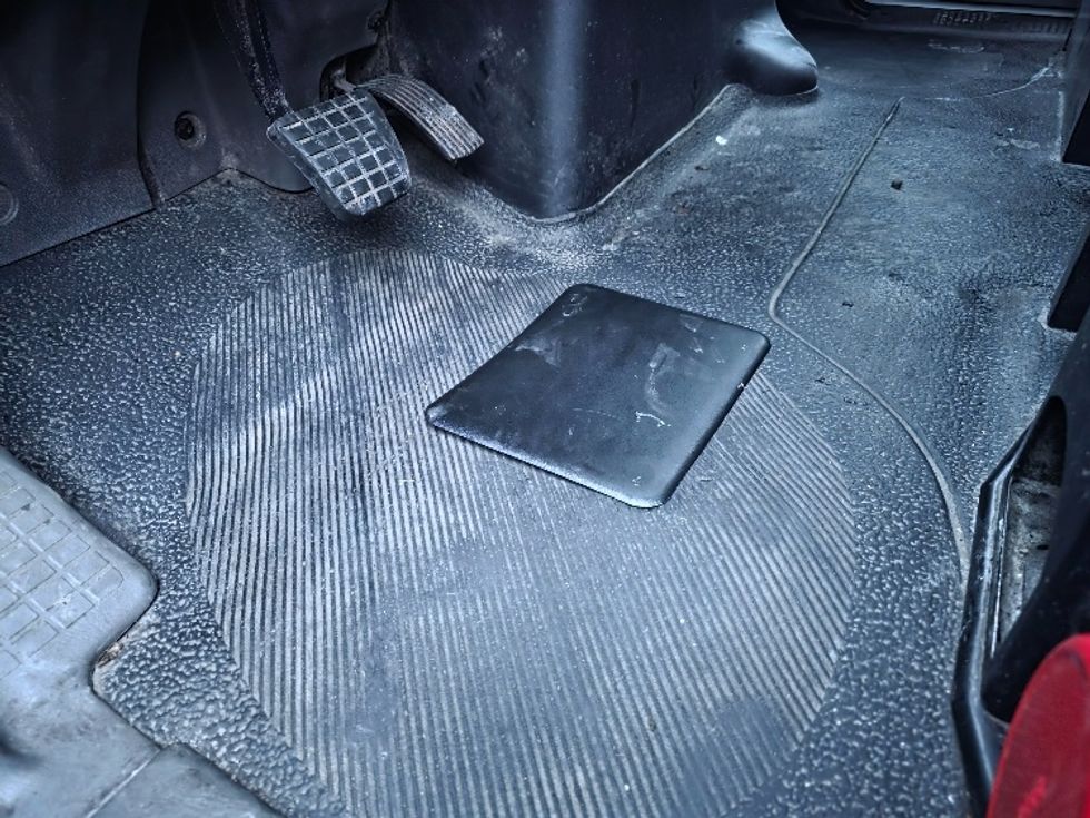 Medium Duty Box Truck-Light and Medium Duty Trucks-International-2020-MV607-Tukwila-WA-150,737\n\t\tmiles-$ 55,500 - Image 27