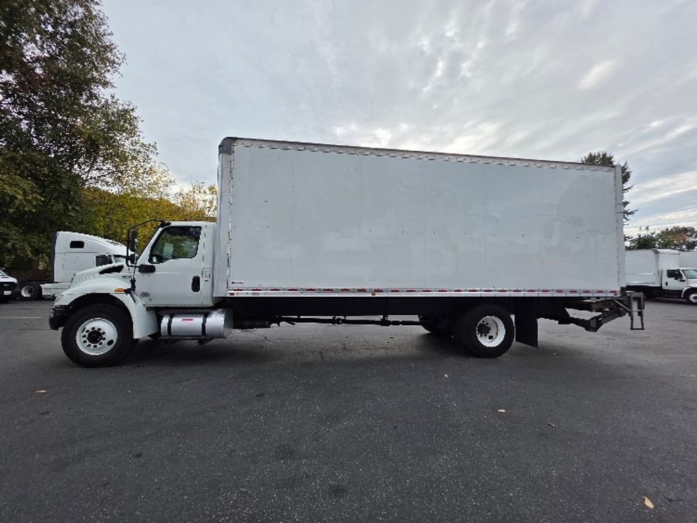 Medium Duty Box Truck-Light and Medium Duty Trucks-International-2020-MV607-Tukwila-WA-150,737\n\t\tmiles-$ 55,500 - Image 4