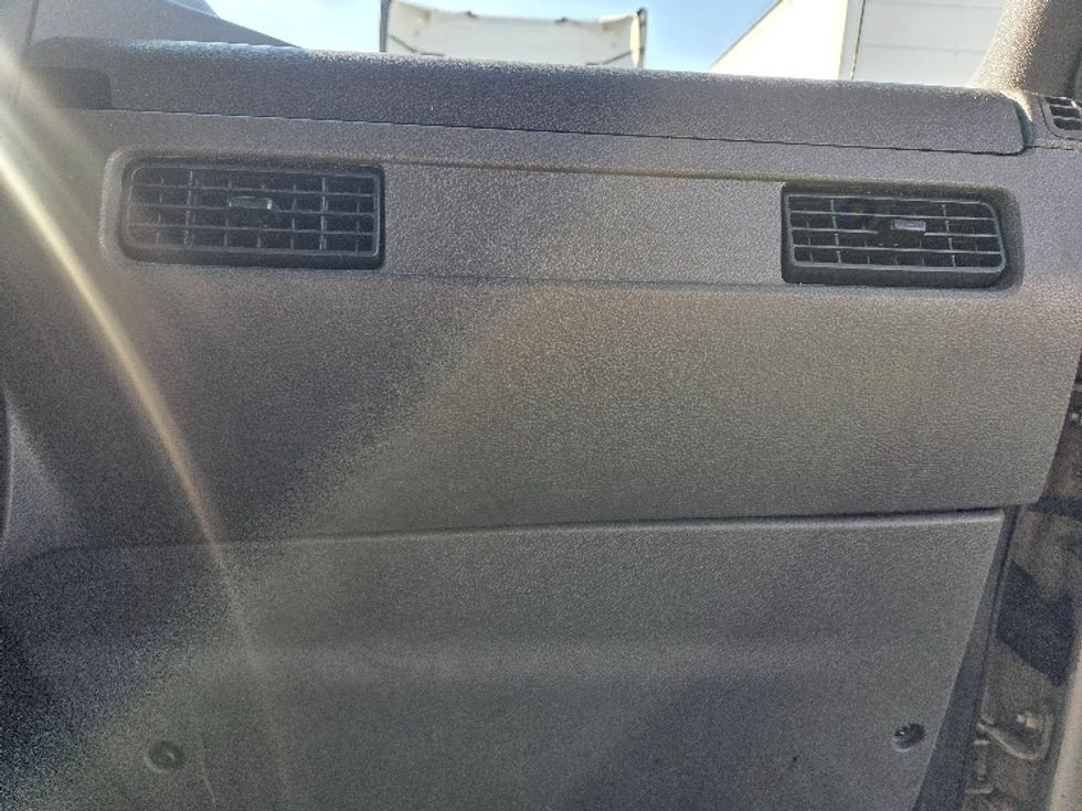 Medium Duty Box Truck-Light and Medium Duty Trucks-International-2020-MV607-Tukwila-WA-161,022\n\t\tmiles-$ 42,250 - Image 20