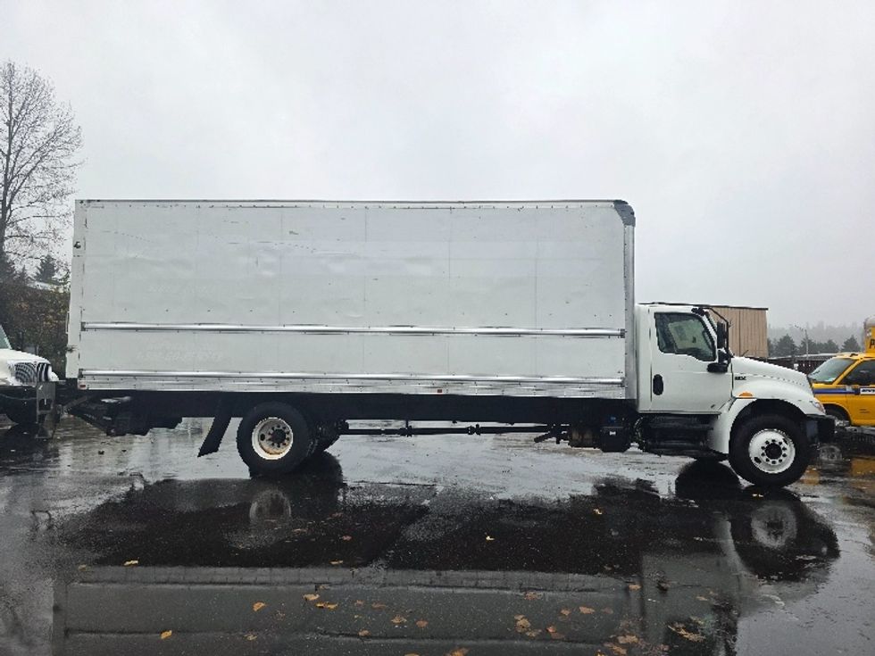 Medium Duty Box Truck-Light and Medium Duty Trucks-International-2020-MV607-Tukwila-WA-166,399\n\t\tmiles-$ 53,000 - Image 15