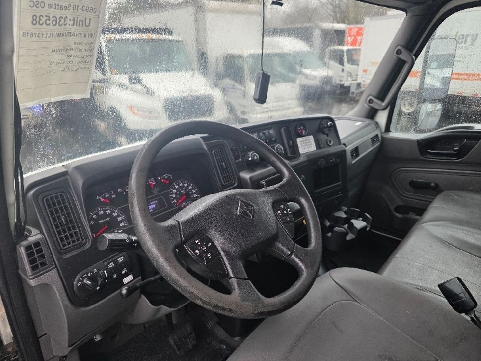 Medium Duty Box Truck-Light and Medium Duty Trucks-International-2020-MV607-Tukwila-WA-166,399\n\t\tmiles-$ 53,000 - Image 17