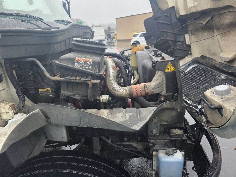 Medium Duty Box Truck-Light and Medium Duty Trucks-International-2020-MV607-Tukwila-WA-166,399\n\t\tmiles-$ 53,000 - Image 22