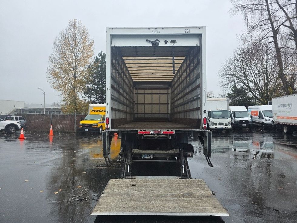 Medium Duty Box Truck-Light and Medium Duty Trucks-International-2020-MV607-Tukwila-WA-166,399\n\t\tmiles-$ 53,000 - Image 9