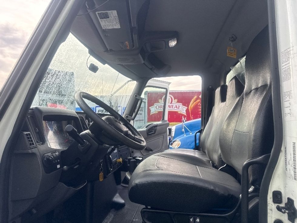 Medium Duty Box Truck-Light and Medium Duty Trucks-International-2020-MV607-Tukwila-WA-176,639\n\t\tmiles-$ 50,500 - Image 19