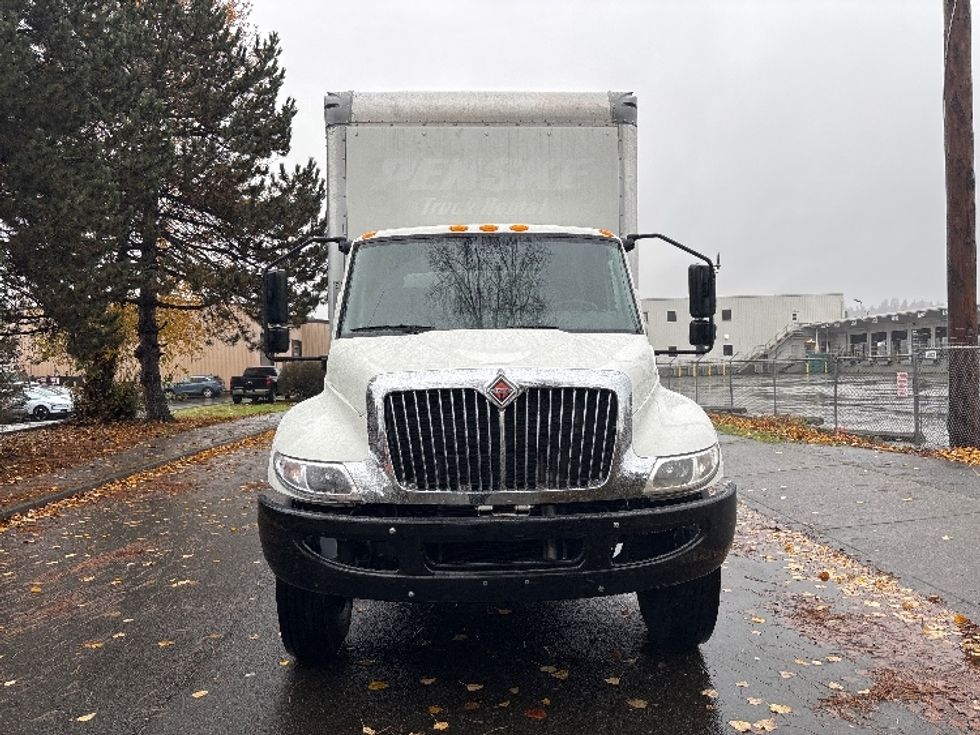 Medium Duty Box Truck-Light and Medium Duty Trucks-International-2020-MV607-Tukwila-WA-176,639\n\t\tmiles-$ 50,500 - Image 2