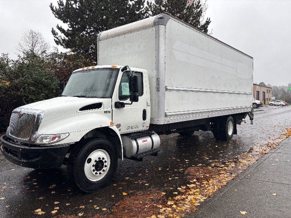 Medium Duty Box Truck-Light and Medium Duty Trucks-International-2020-MV607-Tukwila-WA-176,639\n\t\tmiles-$ 50,500 - Image 3
