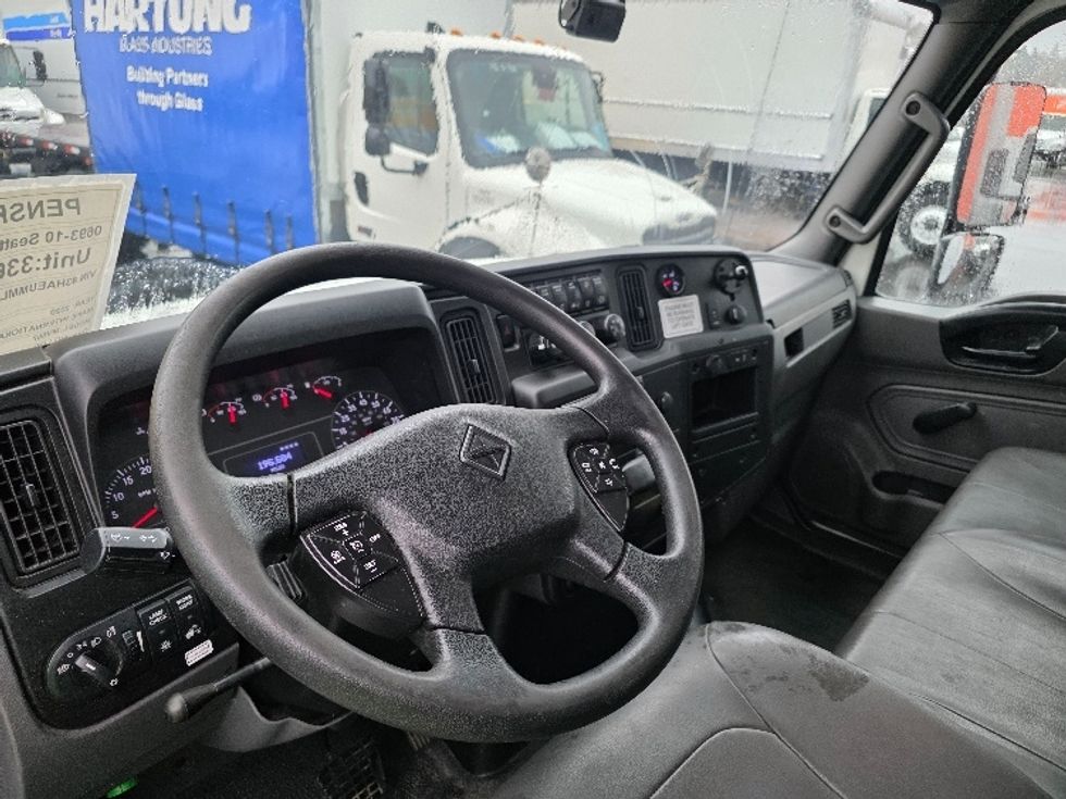 Medium Duty Box Truck-Light and Medium Duty Trucks-International-2020-MV607-Tukwila-WA-196,605\n\t\tmiles-$ 48,250 - Image 17