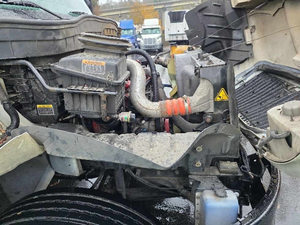 Medium Duty Box Truck-Light and Medium Duty Trucks-International-2020-MV607-Tukwila-WA-196,605\n\t\tmiles-$ 48,250 - Image 22