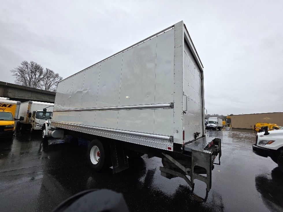 Medium Duty Box Truck-Light and Medium Duty Trucks-International-2020-MV607-Tukwila-WA-196,605\n\t\tmiles-$ 48,250 - Image 6